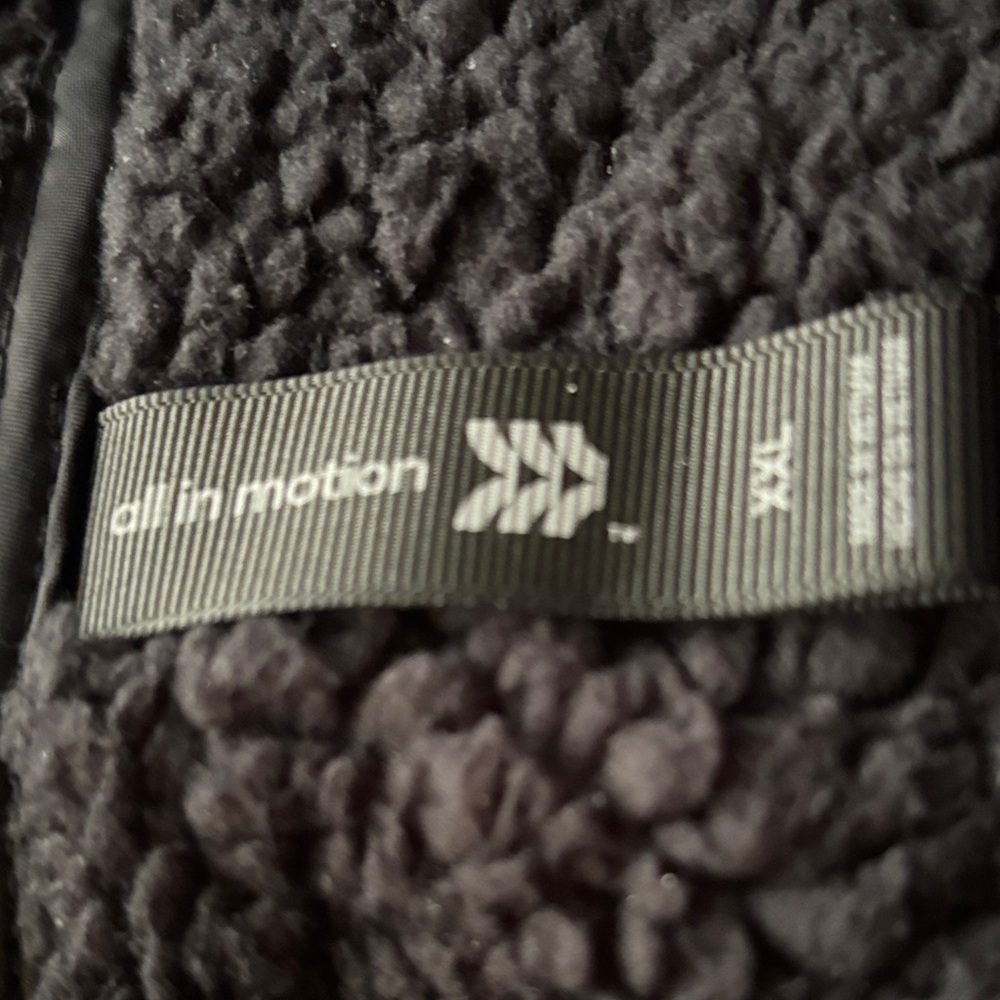 Target Men's All in Motion Black Performance Jacket - Picture 4 of 8